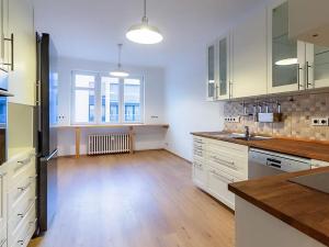 Prodej bytu 3+1, Praha, Zenklova, 76 m2