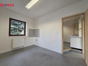 Pronájem obchodního prostoru, Zeleneč, K Potoku, 83 m2