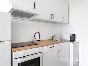 Pronájem bytu 1+kk, Praha - Kyje, Za černým mostem, 23 m2