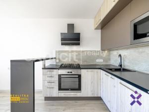Prodej bytu 2+kk, Otrokovice - Kvítkovice, SNP, 37 m2