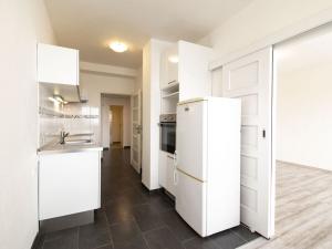 Pronájem bytu 2+kk, Praha - Bohnice, Štětínská, 50 m2