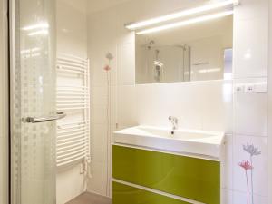 Pronájem bytu 2+kk, Praha - Bohnice, Štětínská, 50 m2