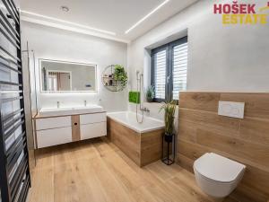 Prodej bytu 4+kk, Holubice, 135 m2