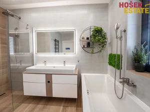 Prodej bytu 4+kk, Holubice, 135 m2
