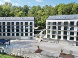 Pronájem bytu 1+kk, Praha - Hlubočepy, Hlubočepská, 27 m2