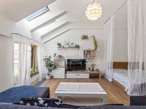 Prodej bytu 1+kk, Praha - Horní Měcholupy, Padovská, 37 m2