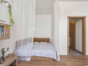 Prodej bytu 1+kk, Praha - Horní Měcholupy, Padovská, 37 m2