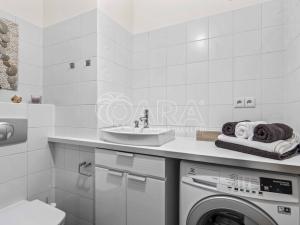 Prodej bytu 1+kk, Praha - Horní Měcholupy, Padovská, 37 m2