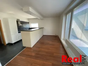 Prodej bytu 3+kk, Praha - Hrdlořezy, U Smetanky, 68 m2