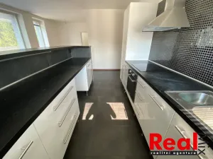 Prodej bytu 3+kk, Praha - Hrdlořezy, U Smetanky, 68 m2