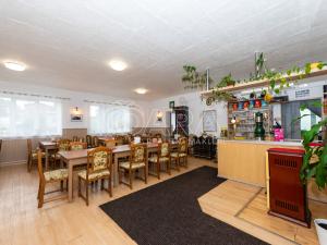 Prodej restaurace, Martínkovice, 500 m2