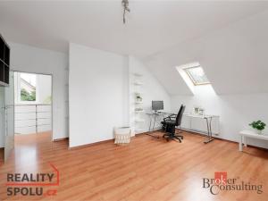 Prodej rodinného domu, Vodochody, 220 m2