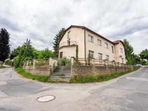 Prodej rodinného domu, Kamenice, Safírová, 800 m2