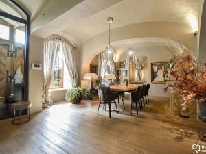 Prodej vily, Velký Týnec, U kaple, 300 m2