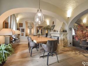 Prodej vily, Velký Týnec, U kaple, 300 m2