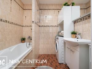 Prodej bytu 4+1, Frýdlant, Lesní, 82 m2