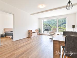 Pronájem bytu 2+kk, Brno, Bystrcká, 59 m2
