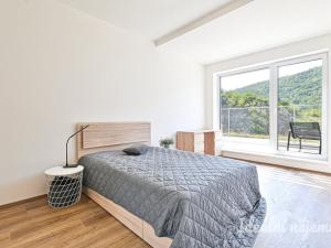 Pronájem bytu 2+kk, Brno, Bystrcká, 59 m2