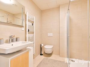 Pronájem bytu 2+kk, Brno, Bystrcká, 59 m2