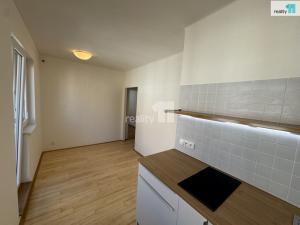 Pronájem bytu 1+1, Praha - Vinohrady, Kouřimská, 49 m2