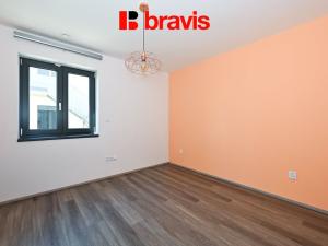 Prodej bytu 4+kk, Holubice, 102 m2