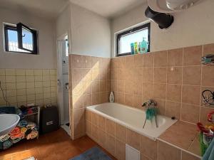 Prodej pozemku pro bydlení, Praha - Satalice, K nádraží, 642 m2