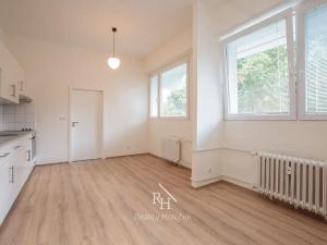 Pronájem bytu 2+kk, Kladno, náměstí Sítná, 44 m2