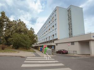 Pronájem bytu 2+kk, Kladno, náměstí Sítná, 44 m2