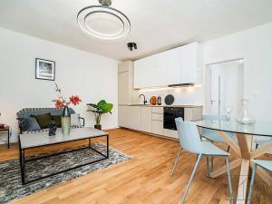 Prodej bytu 2+kk, Praha - Žižkov, Květinková, 50 m2