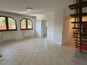 Prodej rodinného domu, Kolinec, 100 m2