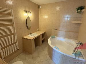 Prodej rodinného domu, Kolinec, 100 m2