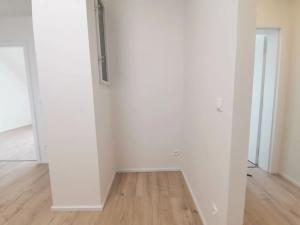 Prodej bytu 2+kk, Praha - Žižkov, Jeseniova, 44 m2