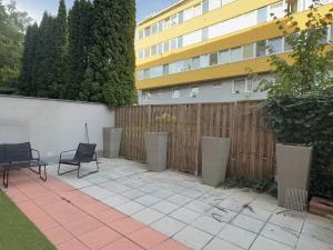 Pronájem bytu 2+kk, Praha - Troja, Vřesová, 41 m2