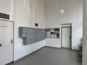 Pronájem bytu 2+kk, Praha - Troja, Vřesová, 41 m2