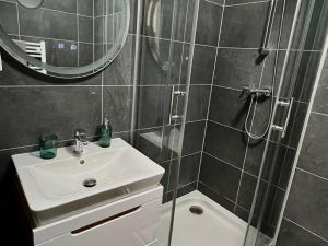 Pronájem bytu 1+kk, Praha - Vršovice, Kubánské náměstí, 20 m2