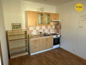 Pronájem bytu 2+1, Pardubice, Na Labišti, 63 m2