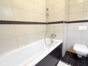 Pronájem bytu 2+kk, Brno - Líšeň, Houbalova, 55 m2