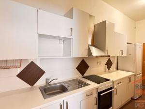 Pronájem bytu 2+1, Hradec Králové, Čelakovského, 65 m2