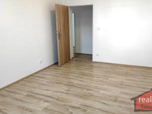 Prodej komerční nemovitosti, Nupaky, 88 m2