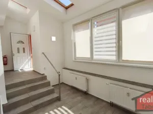 Prodej atypického bytu, Nupaky, 88 m2