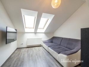 Pronájem bytu 3+kk, Praha - Holešovice, Ortenovo náměstí, 78 m2