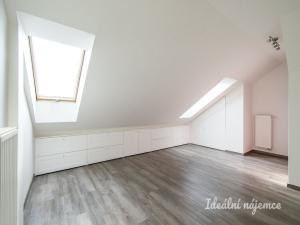 Pronájem bytu 3+kk, Praha - Holešovice, Ortenovo náměstí, 78 m2