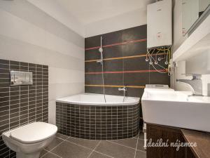 Pronájem bytu 3+kk, Praha - Holešovice, Ortenovo náměstí, 78 m2