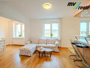 Prodej bytu 3+1, Poděbrady, nám. T.G.Masaryka, 66 m2