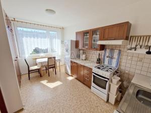 Prodej bytu 3+1, Praha - Kobylisy, Chabařovická, 67 m2