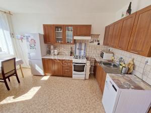 Prodej bytu 3+1, Praha - Kobylisy, Chabařovická, 67 m2