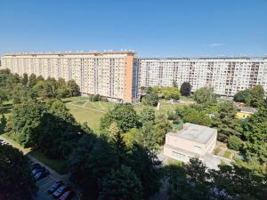 Prodej bytu 3+1, Praha - Kobylisy, Chabařovická, 67 m2
