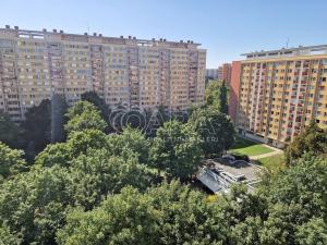 Prodej bytu 3+1, Praha - Kobylisy, Chabařovická, 67 m2