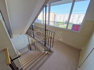Prodej bytu 3+1, Praha - Kobylisy, Chabařovická, 67 m2