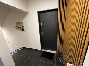 Pronájem bytu 3+kk, Praha - Satalice, Za školkou, 56 m2